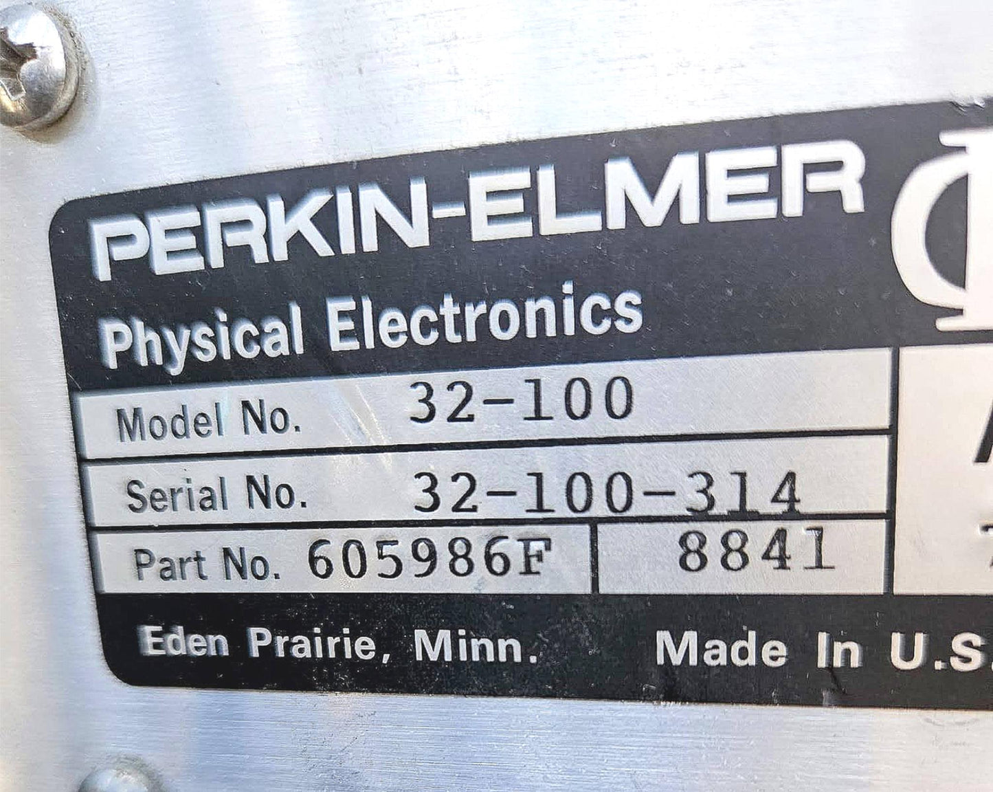 PERKIN-ELMER ULTRA HIGH VACUUM 32-100 / 11-010 ION ELECTRON CHROMATOGRAPH SYSTEM