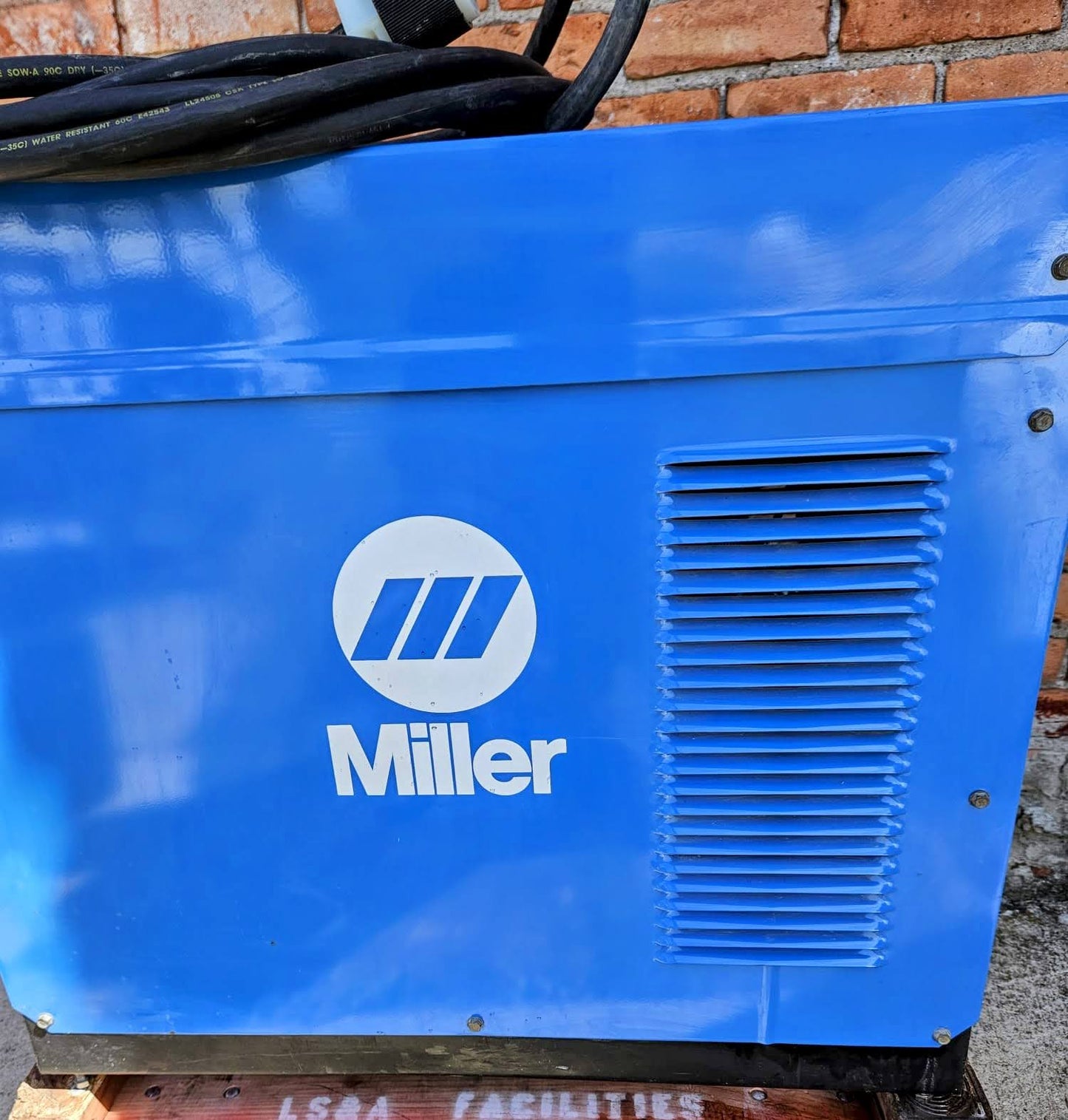 MILLER CP-250TS TAPPED SLOPE STEEL ALUMINUM 3-PHASE WELDER NO MIG GUN FREE SHIP