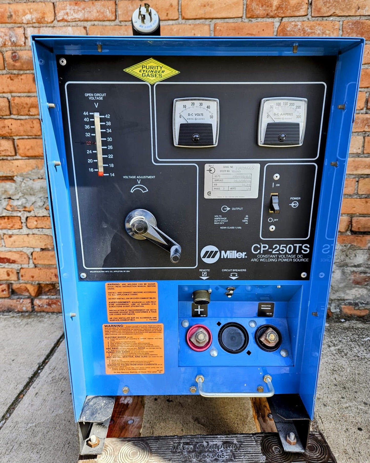 MILLER CP-250TS TAPPED SLOPE STEEL ALUMINUM 3-PHASE WELDER NO MIG GUN FREE SHIP