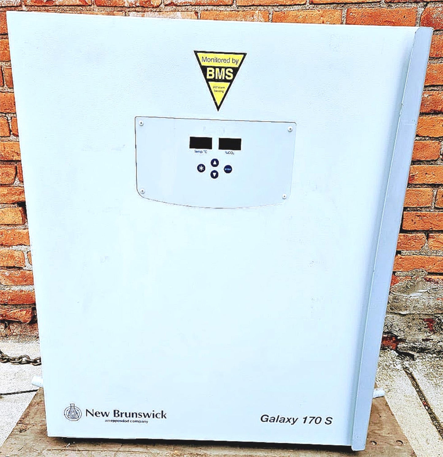 90-DAY-WARRANTY EPPENDORF™ NEW BRUNSWICK GALAXY® 170S CO2 INCUBATOR FREE-SHIP