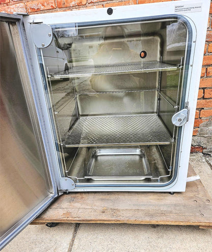 90-DAY-WARRANTY EPPENDORF™ NEW BRUNSWICK GALAXY® 170S CO2 INCUBATOR FREE-SHIP