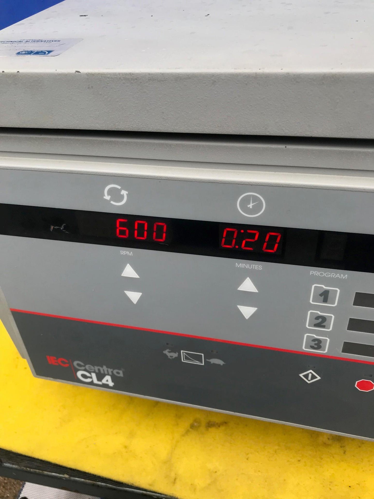 REFURBISHED IEC CL-4 CENTRIFUGE with 818 ROTOR WATCH VIDEO FREE SHIPPING