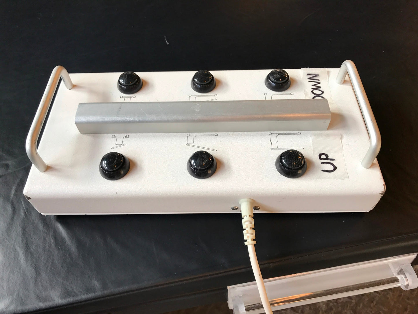 IDI ASPECT 100RT X-Ray CArm HI-LO IMAGING EXAM TABLE FOOT HAND REMOTE WATCHVIDEO