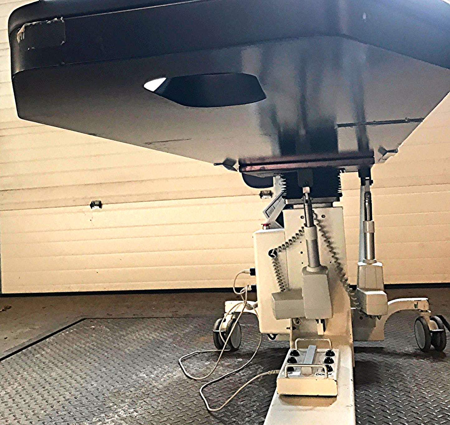 IDI ASPECT 100RT X-Ray CArm HI-LO IMAGING EXAM TABLE FOOT HAND REMOTE WATCHVIDEO