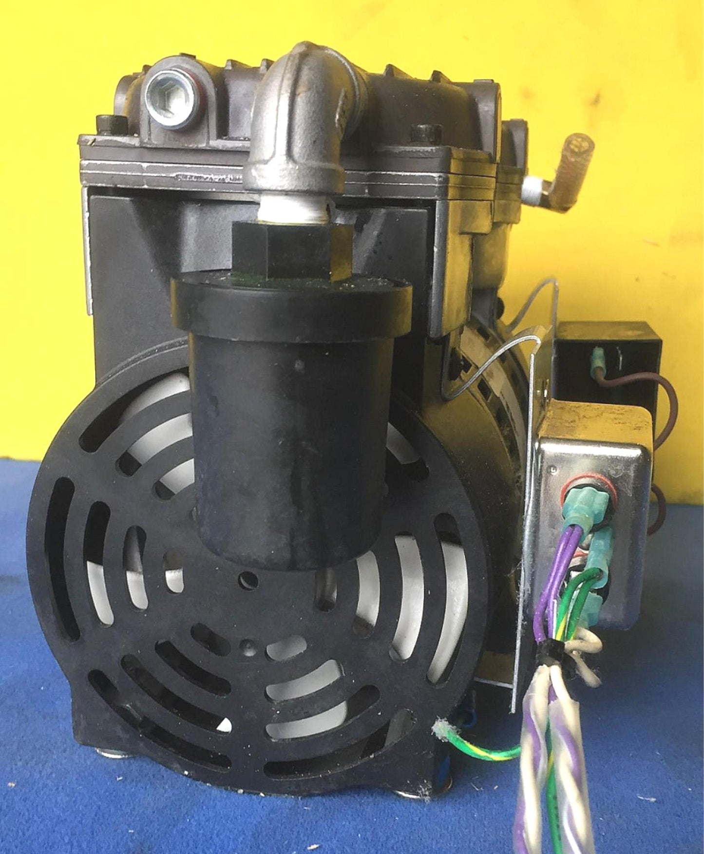 GAST 75R645-P101-H301X TWIN CYLINDER 30 psi VACUUM PUMP COMPRESSOR FREE SHIP