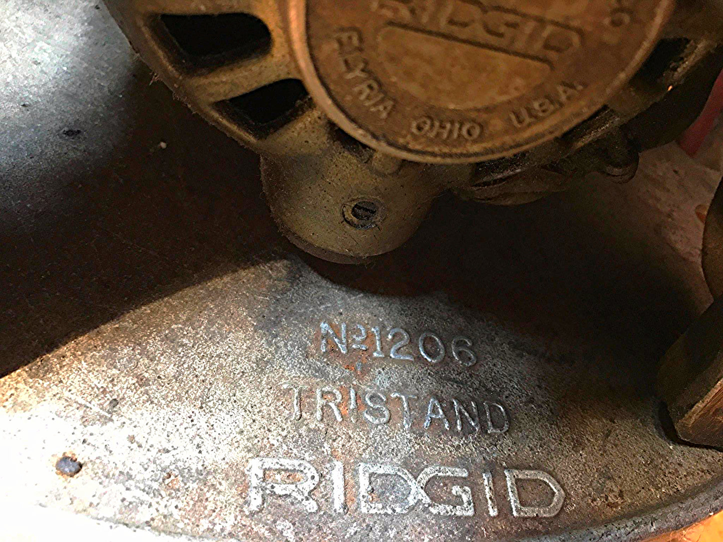 RIDGID 300 POWER DRIVE PIPE THREADING GROOVING CUTTER MACHINE STAND FREESHIPPING