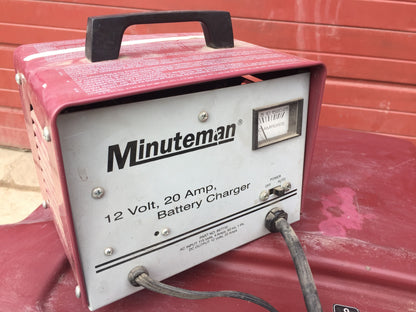 MINUTEMAN KLEEN SWEEP 35W SCRUBBER NEW BATTERIES POWER CHARGER WARRANT FREE SHIP
