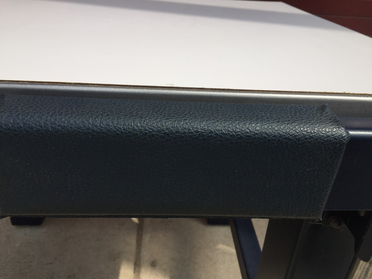 TMC MICRO-G 63532 OPTICAL ANTI VIBRATION ISOLATION LAB MICROSCOPY TABLE FREESHIP