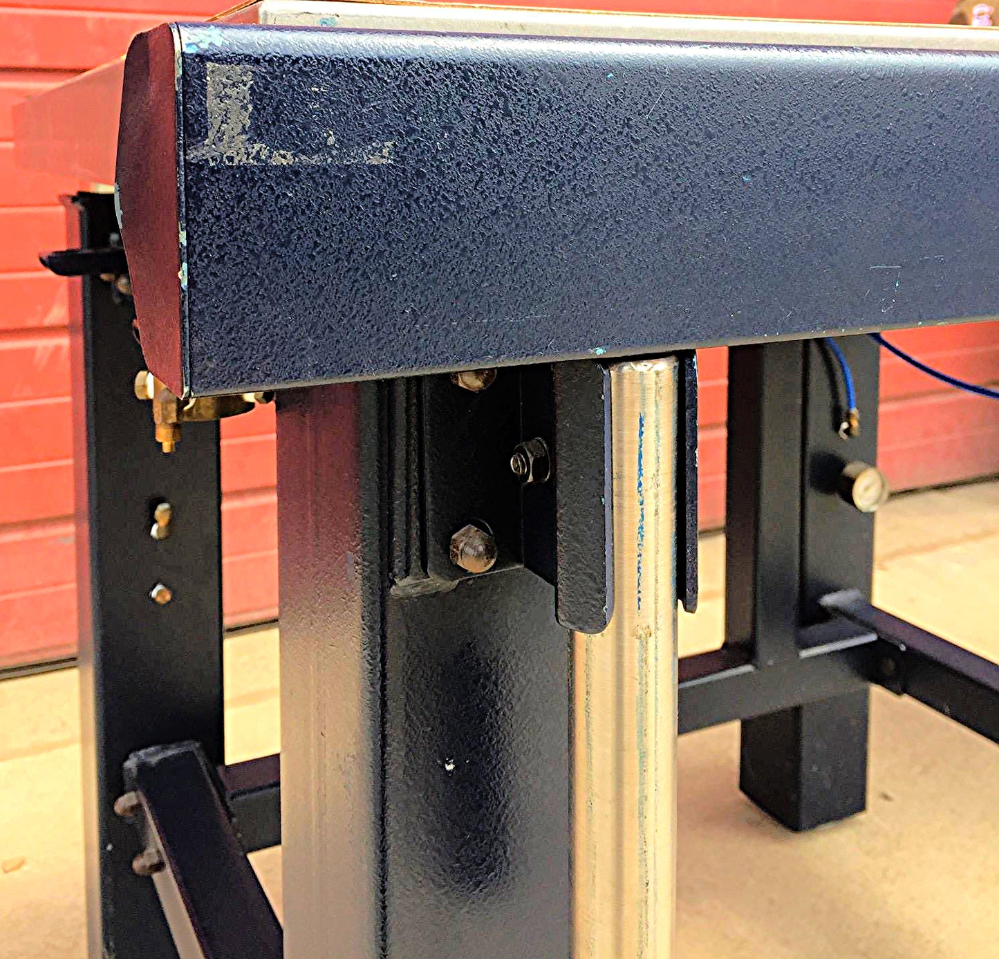 TMC MICRO-G 63532 OPTICAL ANTI VIBRATION ISOLATION LAB MICROSCOPY TABLE FREESHIP