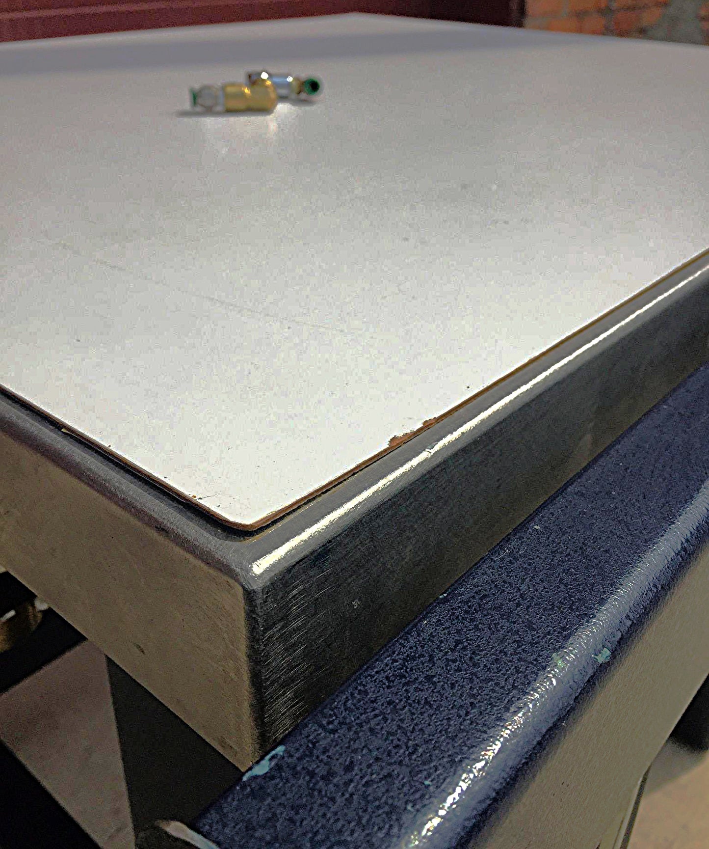 TMC MICRO-G 63532 OPTICAL ANTI VIBRATION ISOLATION LAB MICROSCOPY TABLE FREESHIP