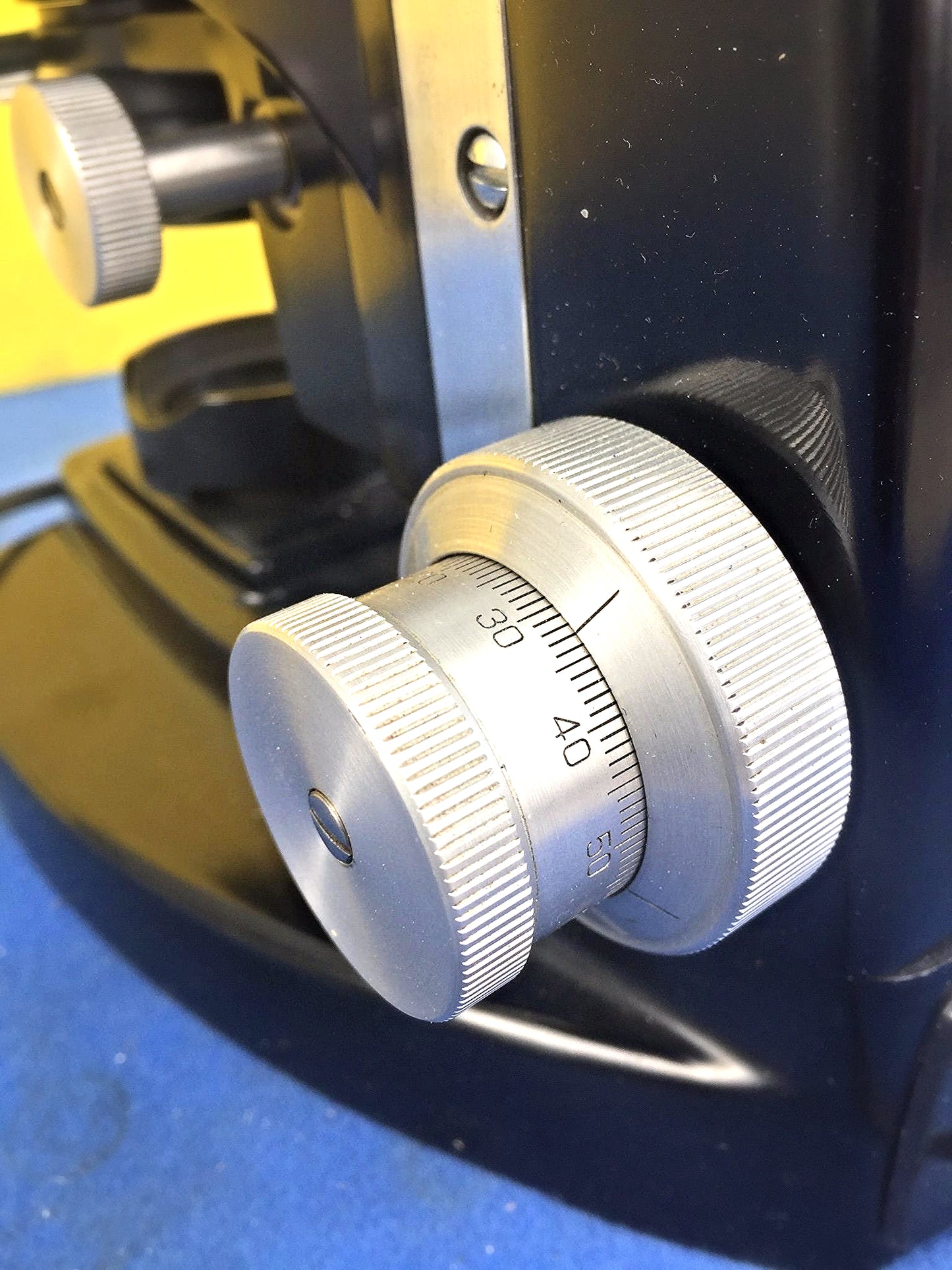 BAUSCH & LOMB MICROSCOPE FREE SHIP