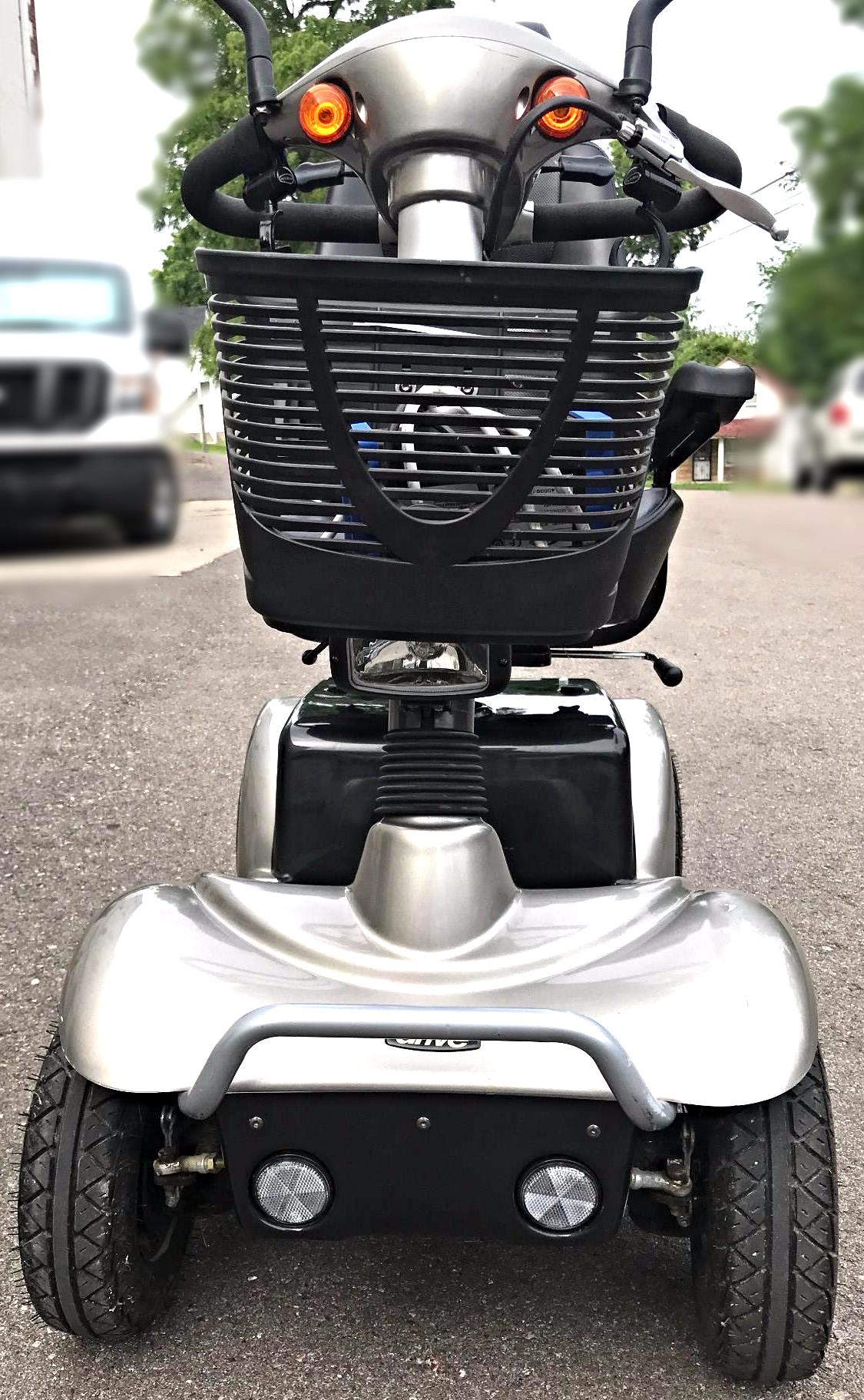 4Wheel ACTIVE CARE MOBILITY SCOOTER PROWLER 3410 Power Supply Manual WATCH VIDEO