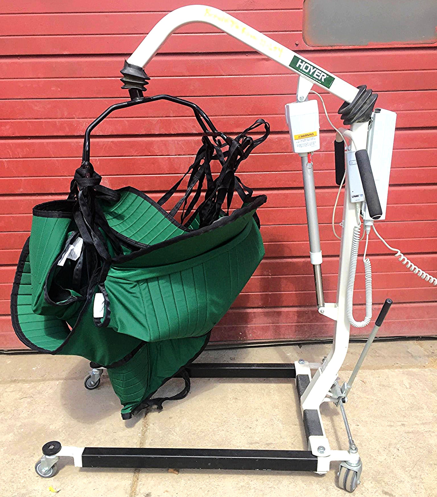 HOYER HPL402 ELECTRIC PATIENT LIFT w/ SLING NEW BATTERY 400lbs CAPACITY FREESHIP