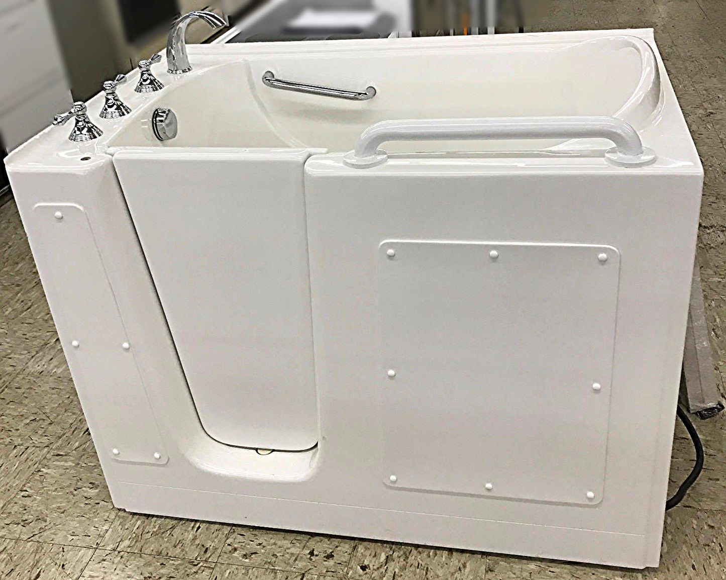 BATHROOM HEALTH THERAPY SPA DIGNITY SOAKING WALK IN HYDRO TUB BATH FREE SHIP