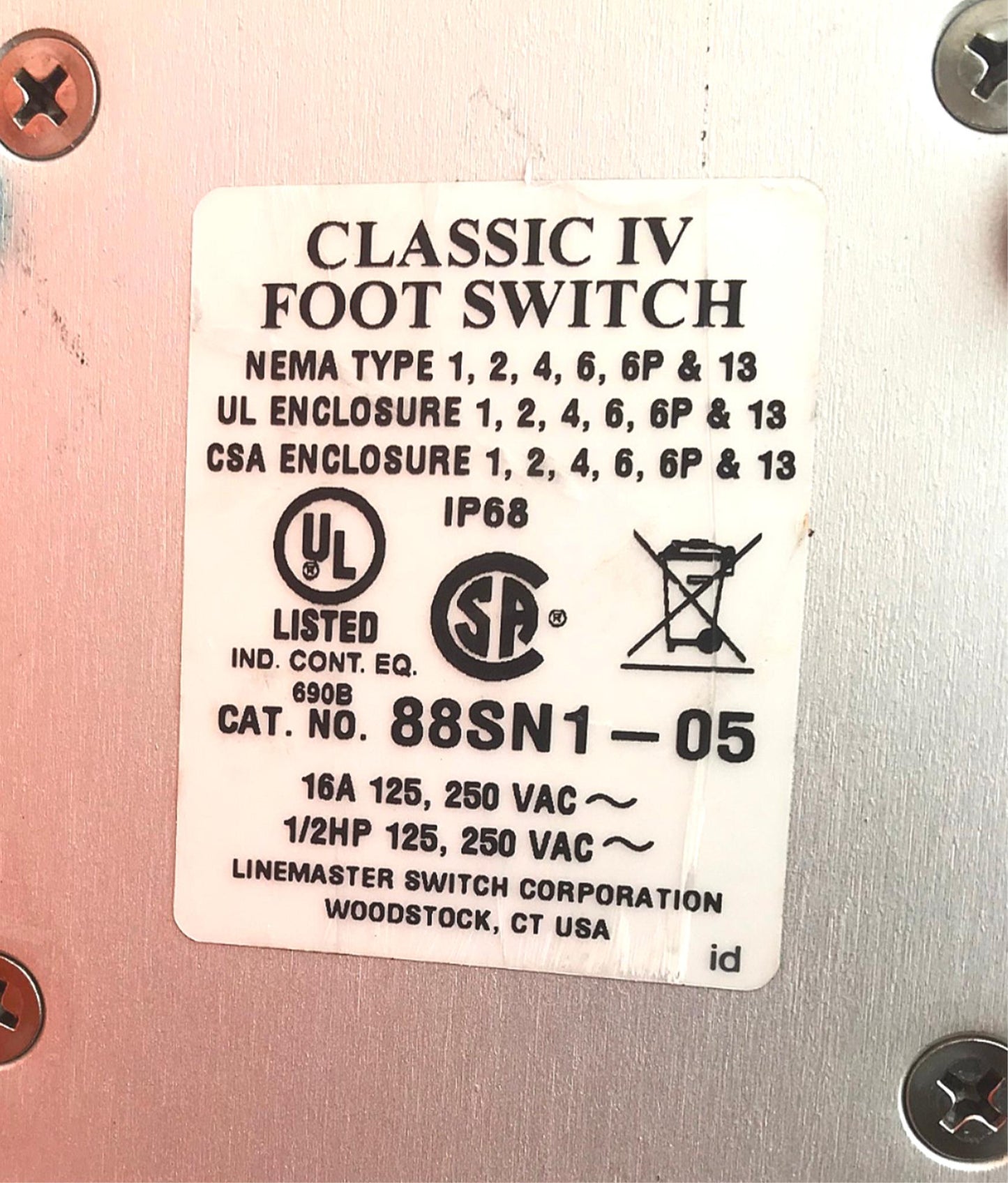 LINEMASTER CLASSIC IV MEDICAL FOOT SWITCH PLUS ENCLOSURE 88SN1-05 FREE SHIPPING