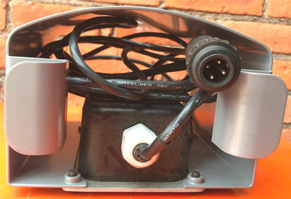 LINEMASTER CLASSIC IV MEDICAL FOOT SWITCH PLUS ENCLOSURE 88SN1-05 FREE SHIPPING