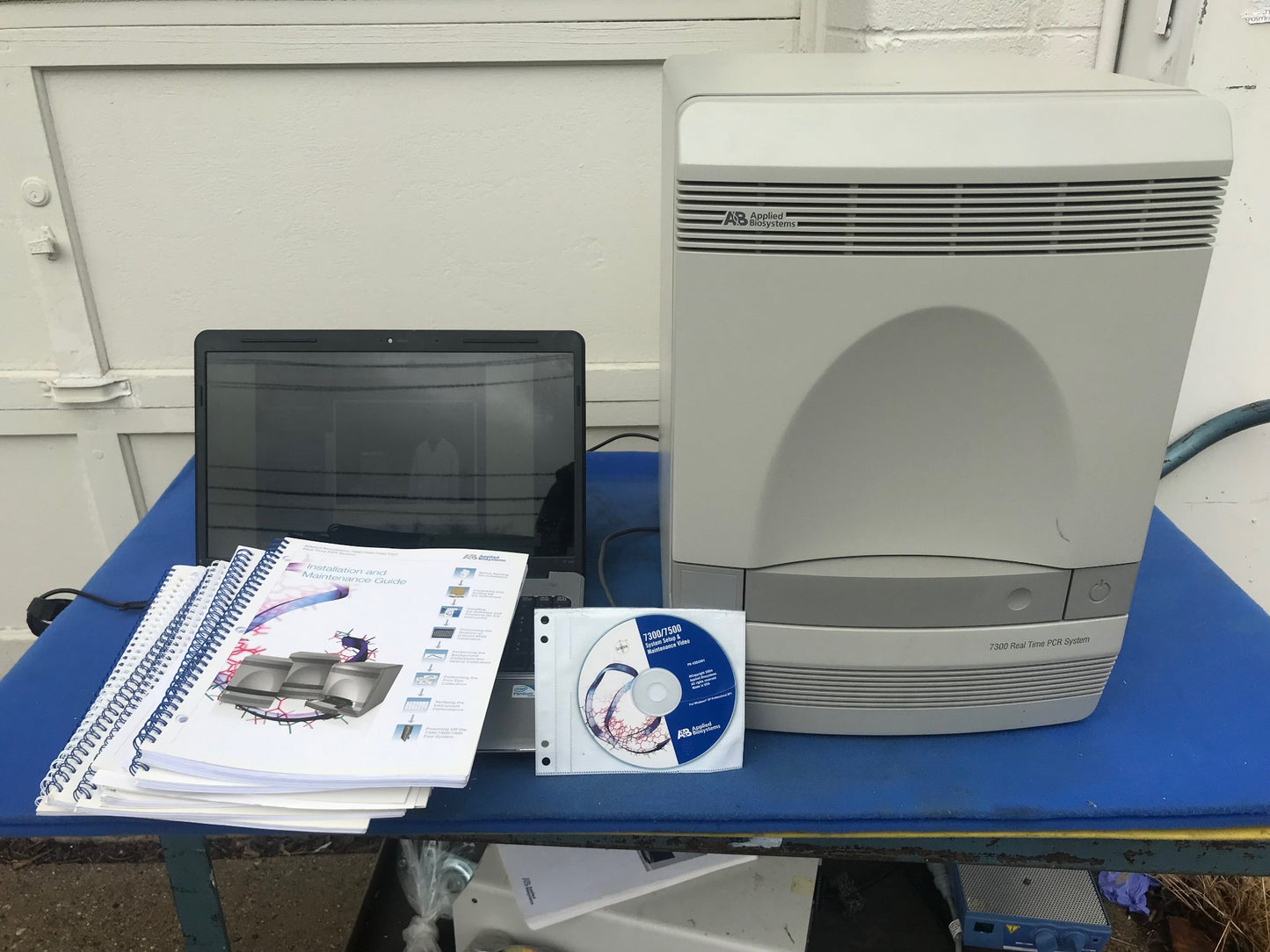 APPLIED BIOSYSTEMS 7300 Real-Time PCR System DVD & MANUAL WATCH VIDEO *WARRANTY*