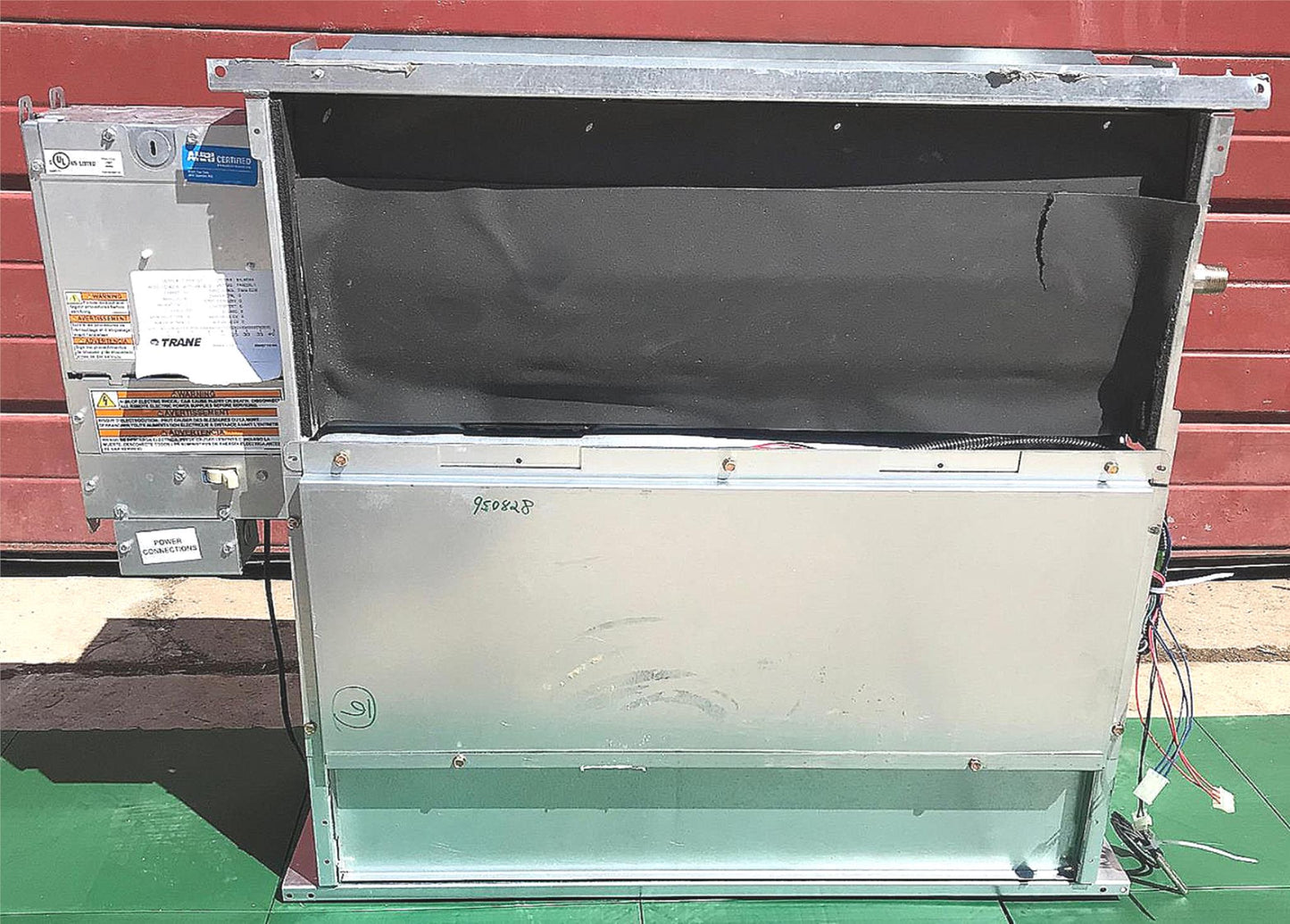 UNI TRANE FCCB0401CAVF00AB4M Q-CYCLE FAN COIL AIR CONDITIONER HEATER HOTEL MOTEL