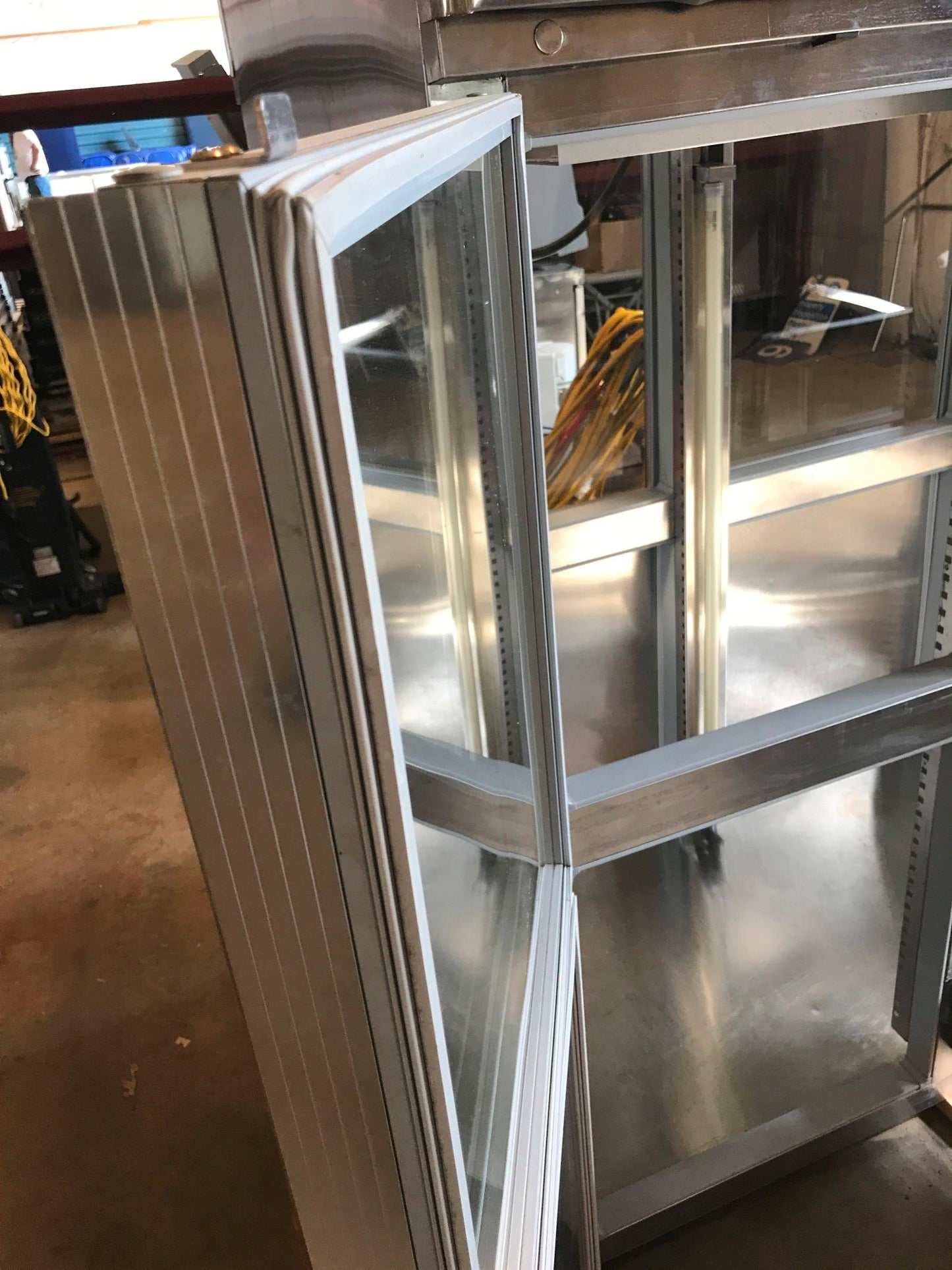 DELFIELD 3 TIER GLASS SPLIT DOOR PASS THROUGH REACH IN REFRIGERATOR FREESHIP