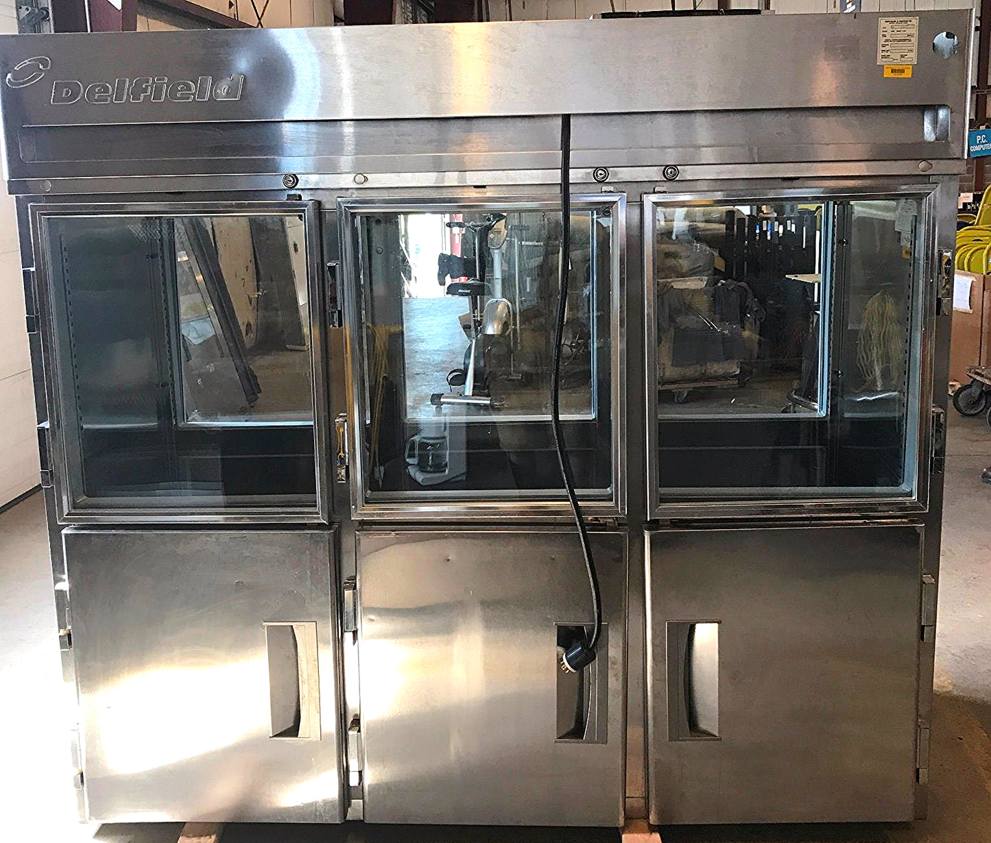 DELFIELD 3 TIER GLASS SPLIT DOOR PASS THROUGH REACH IN REFRIGERATOR FREESHIP