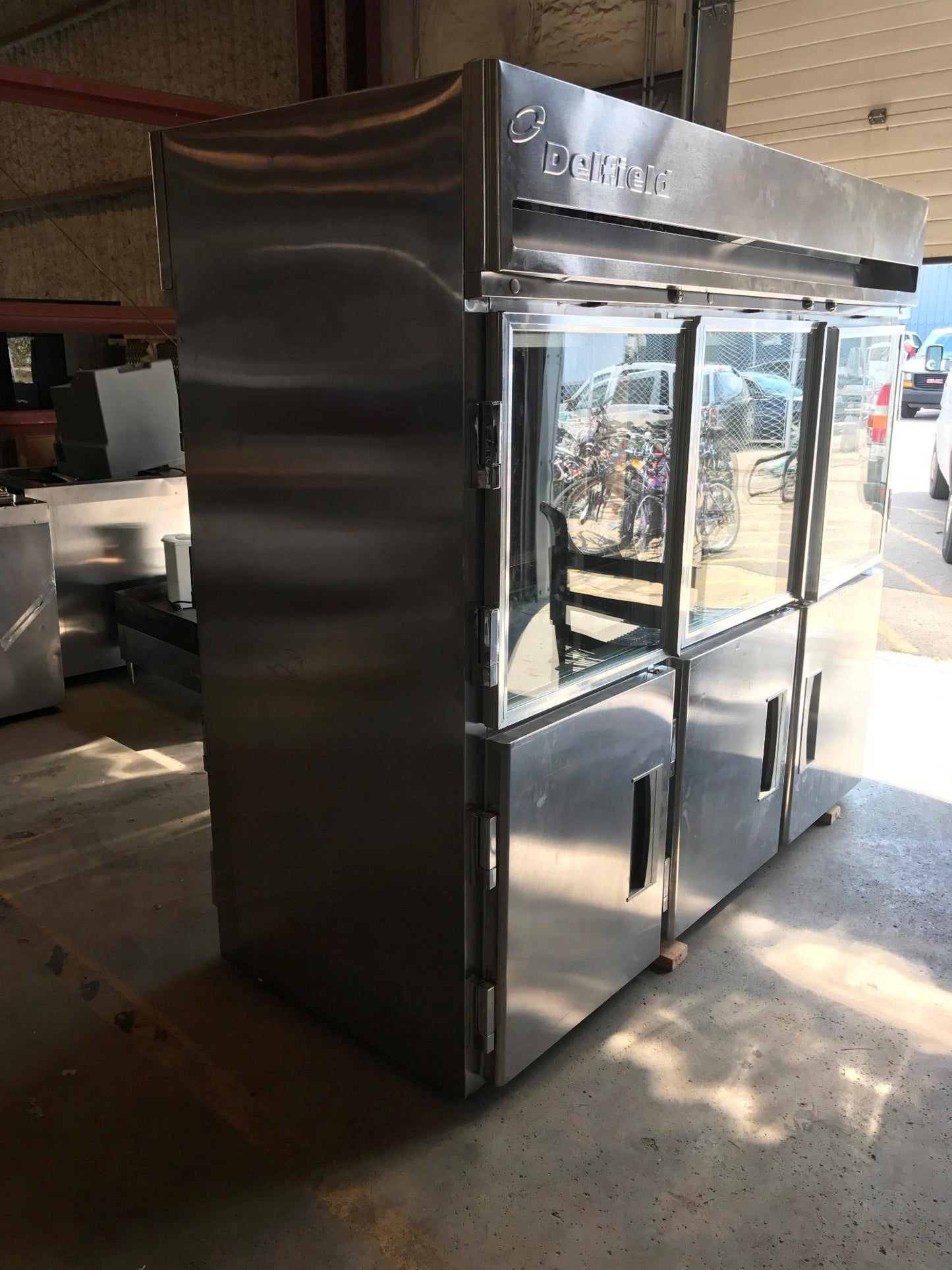 DELFIELD 3 TIER GLASS SPLIT DOOR PASS THROUGH REACH IN REFRIGERATOR FREESHIP