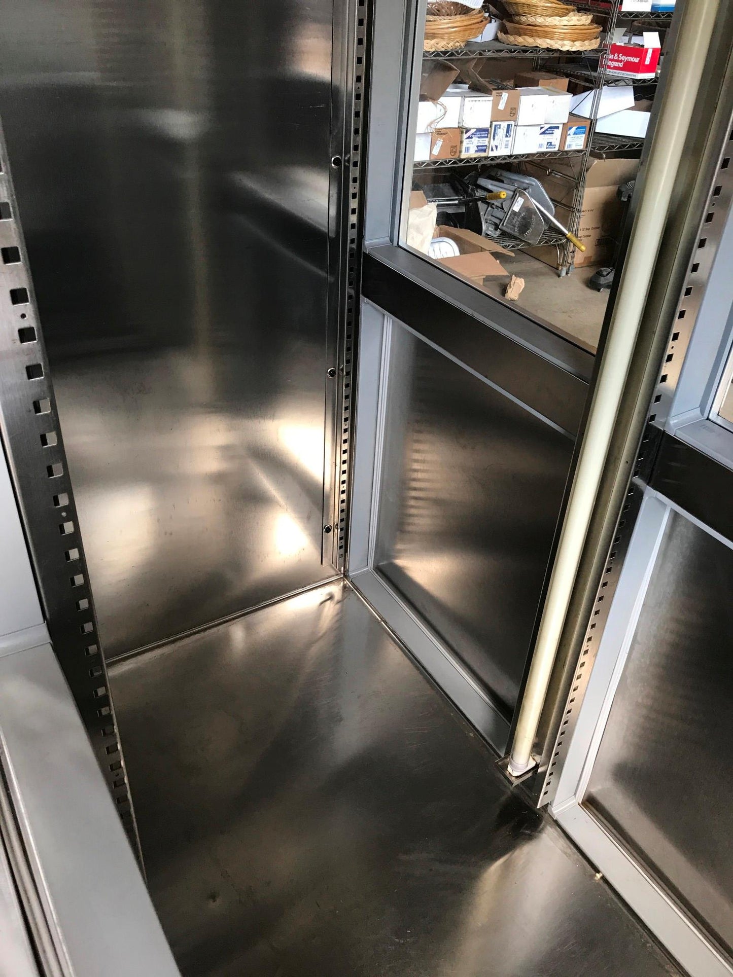 DELFIELD 3 TIER GLASS SPLIT DOOR PASS THROUGH REACH IN REFRIGERATOR FREESHIP