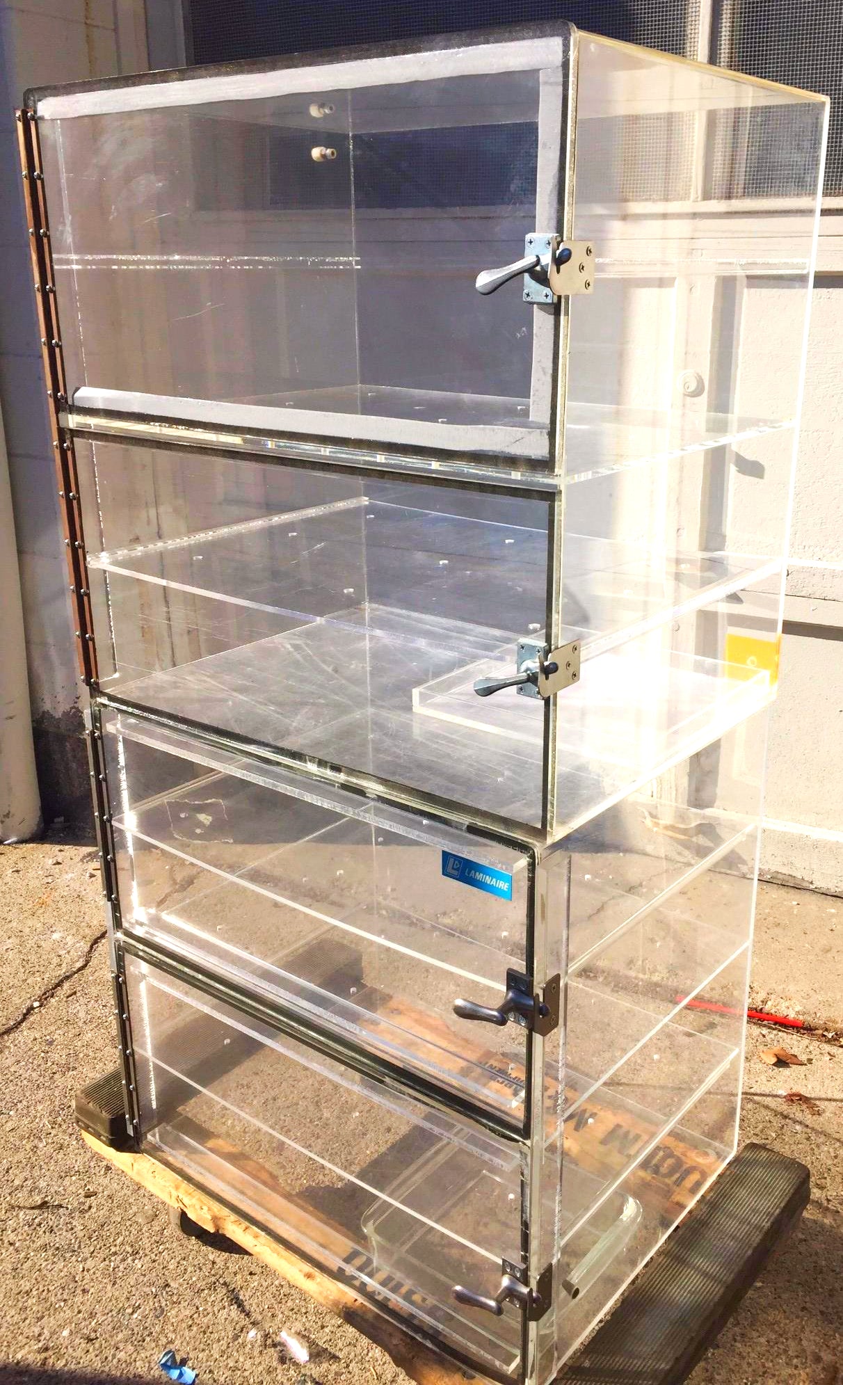 LAMINAIRE DESICCATOR CABINET 48" high x 24"wide x 17"deep Great Condit FREE SHIP