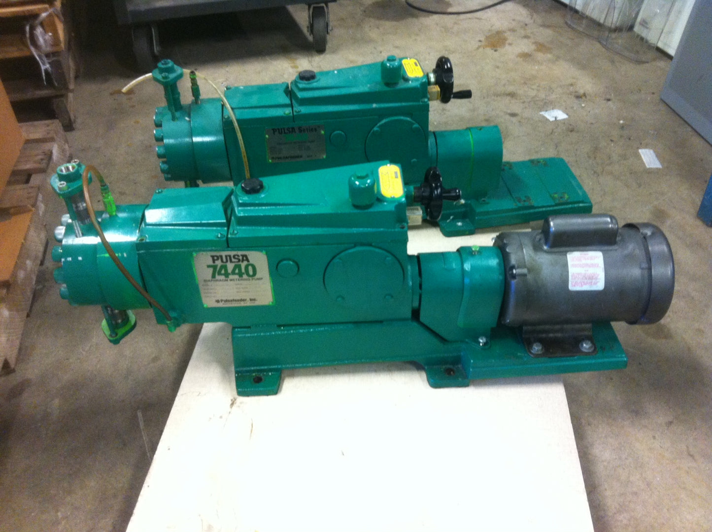 Lot 3 PULSA 7440 SERIES PULSAFEEDER DIAPHRAGM METERING PUMP s