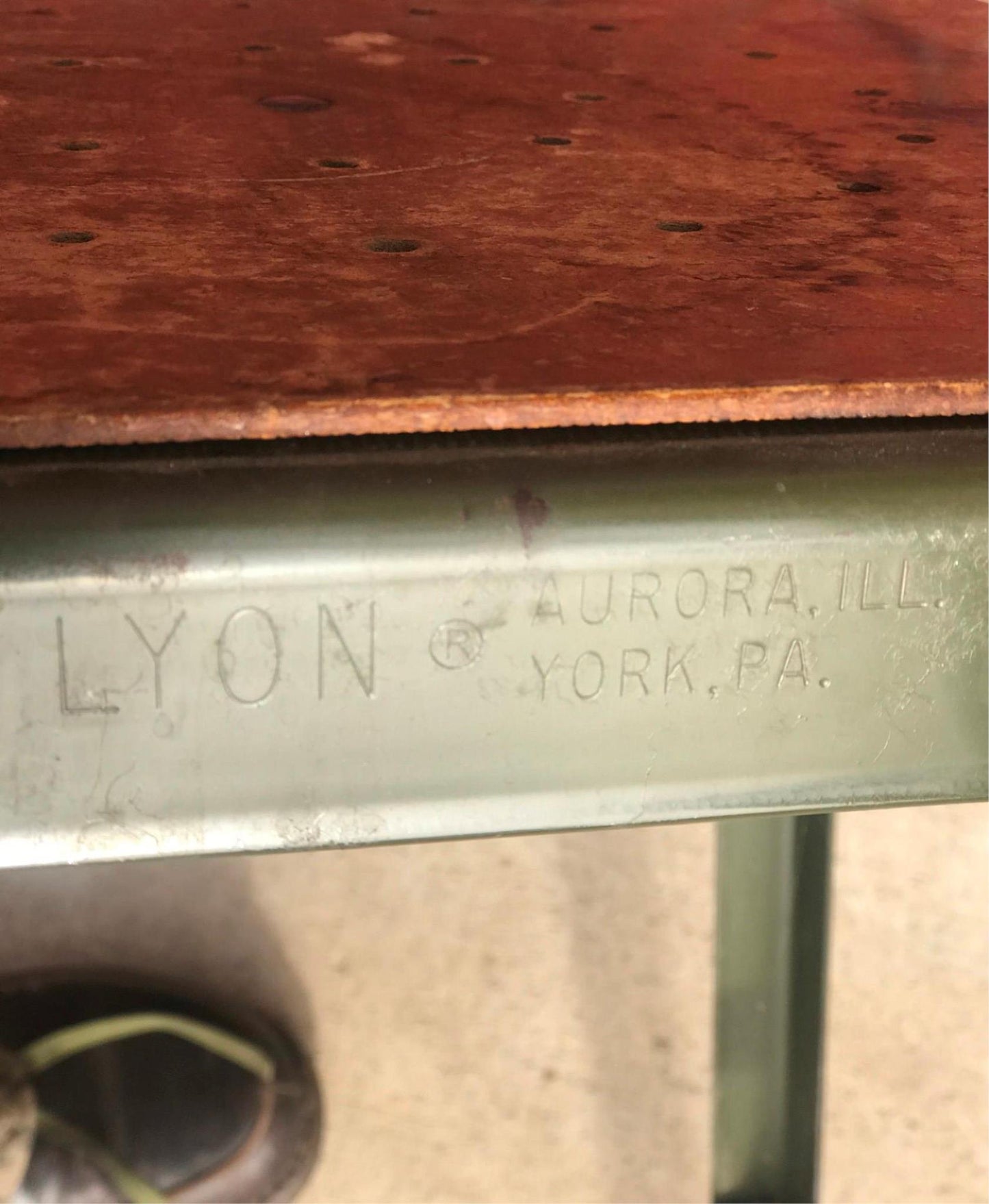 VINTAGE SET 4 GREEN LYON STOOL PRESSED DOVE GRAY WOOD STEEL ADJUST BACK FREESHIP