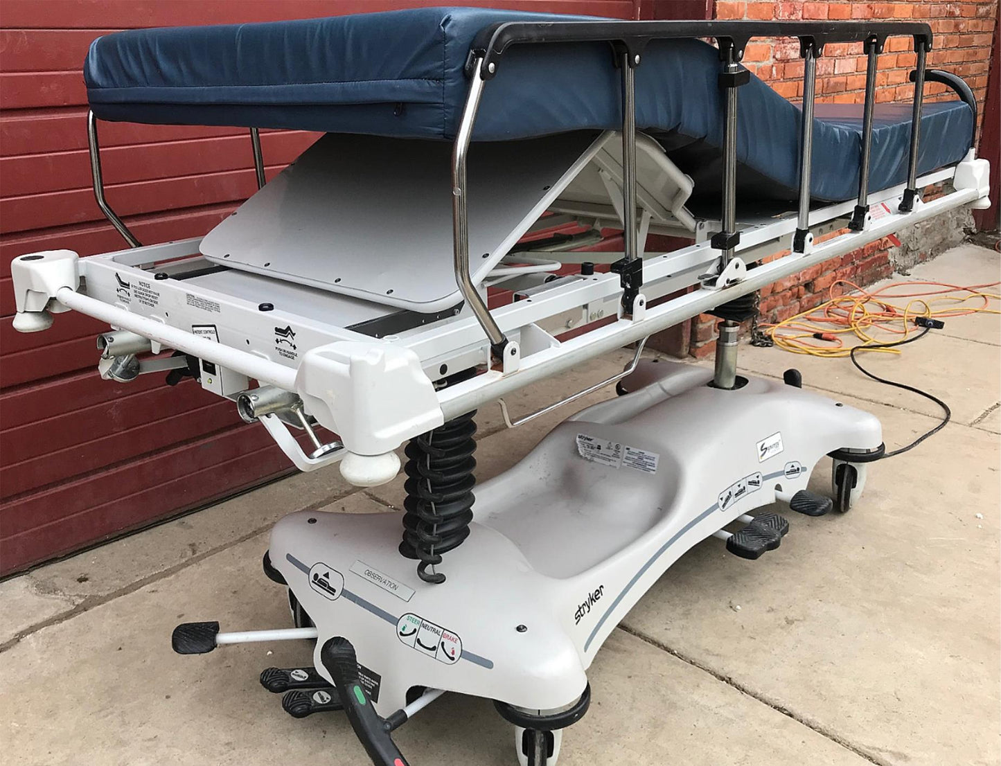 STRYKER 1550 ELECTRIC HOSPITAL EMERGENCY TRANSPORT GURNEY STRETCHER WATCH VIDEO