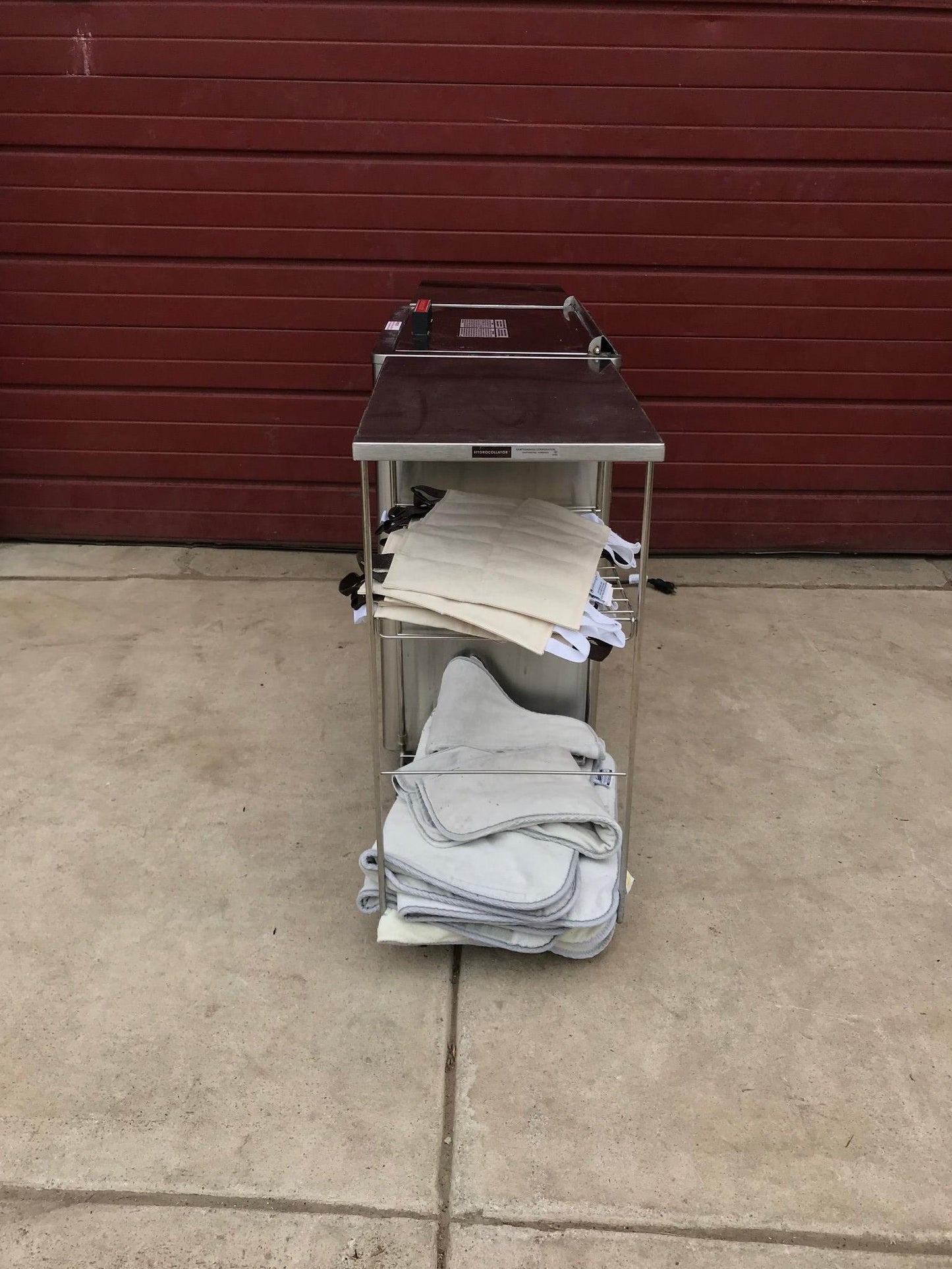 CHATTANOOGA HYDROCOLLATOR HOT PACK HEATER MODEL M2 Pac & 2 ORIGINAL SIDE TABLES