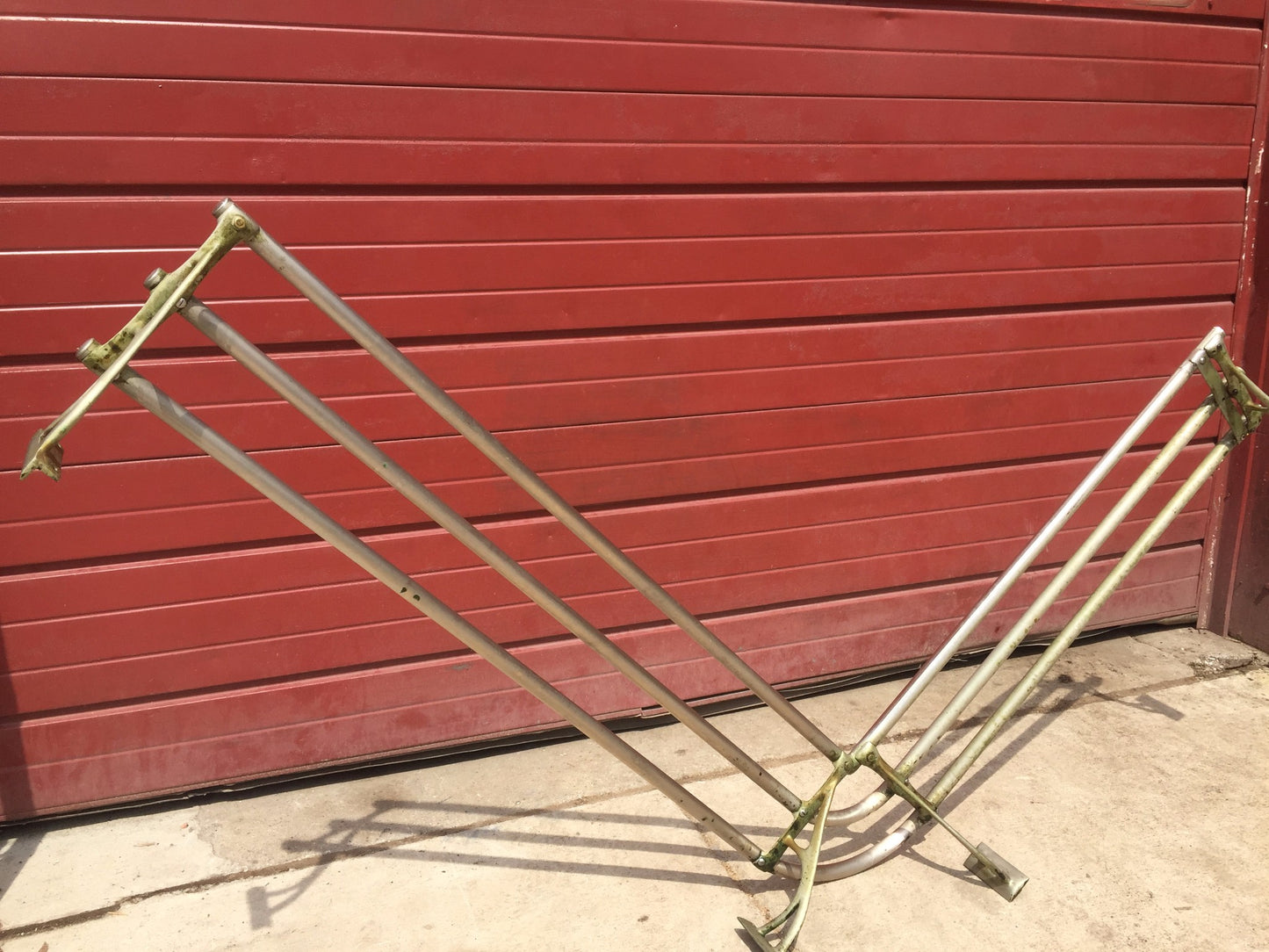 VINTAGE ART NOUVEAU BRASS St STEEL ISLAND INDUSTRIAL URBAN MODERN RACK FREESHIP