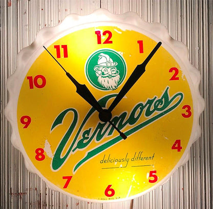 60s ORIGINAL VINTAGE VERNORS DETROIT GINGER ALE WALL CLOCK WATCH VIDEO FREE SHIP