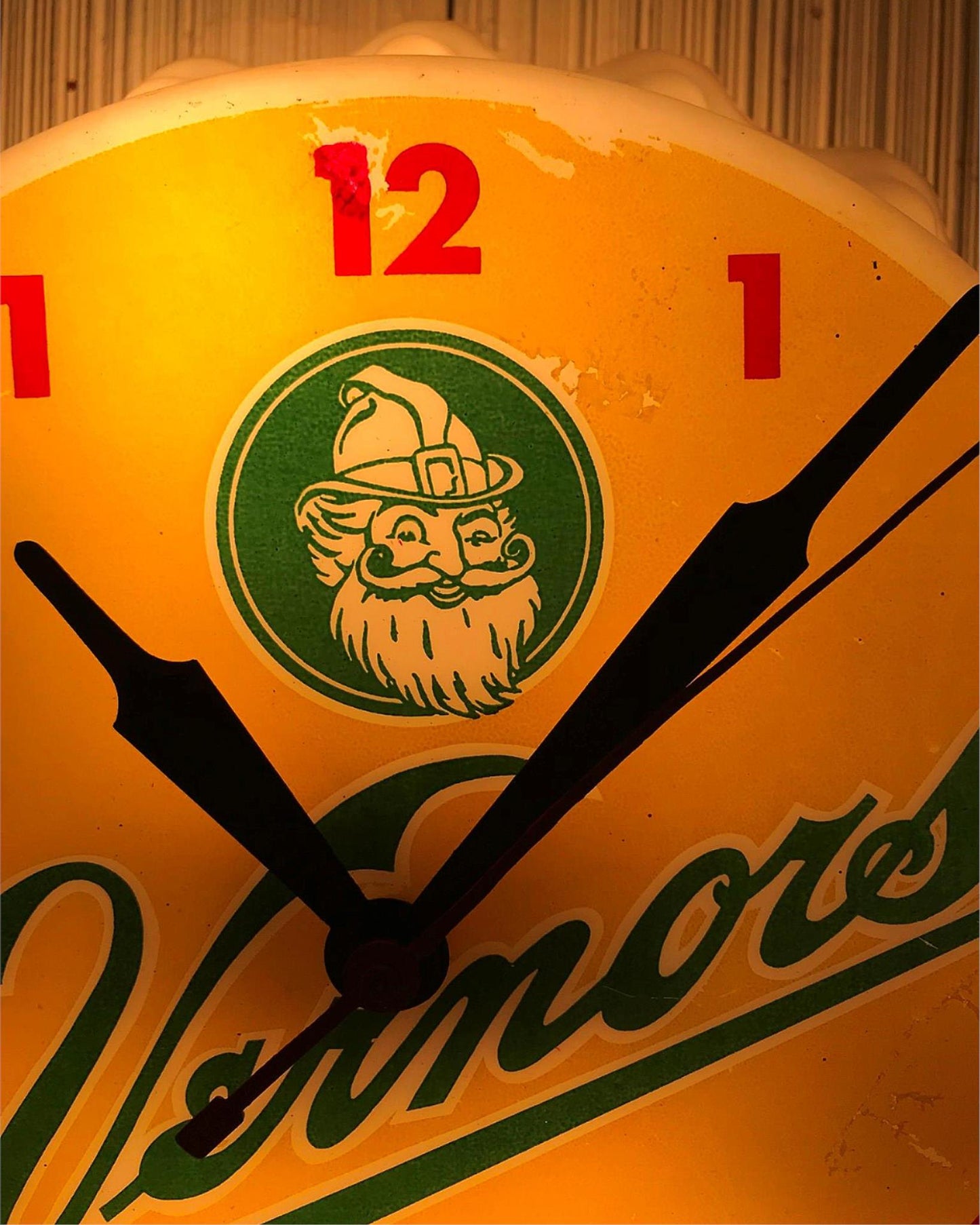 60s ORIGINAL VINTAGE VERNORS DETROIT GINGER ALE WALL CLOCK WATCH VIDEO FREE SHIP