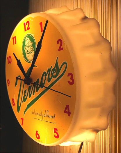 60s ORIGINAL VINTAGE VERNORS DETROIT GINGER ALE WALL CLOCK WATCH VIDEO FREE SHIP