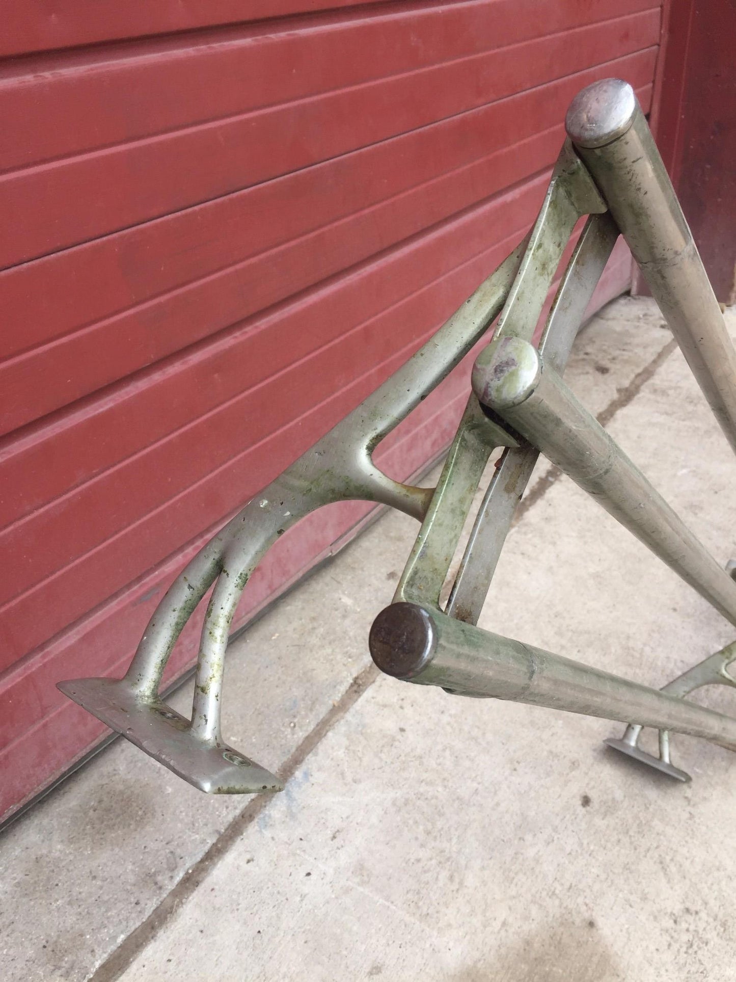 VINTAGE ART NOUVEAU BRASS St STEEL ISLAND INDUSTRIAL URBAN MODERN RACK FREESHIP