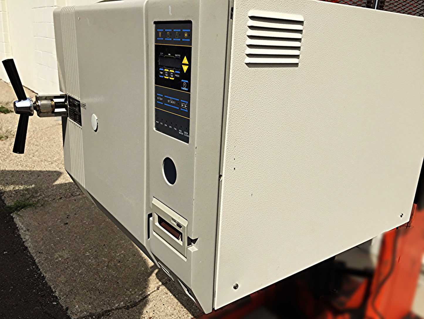 TUTTNAUER 3850E LARGEAUTOMATIC AUTOCLAVE BENCHTOP STERILIZER 65Liter WATCH VIDEO