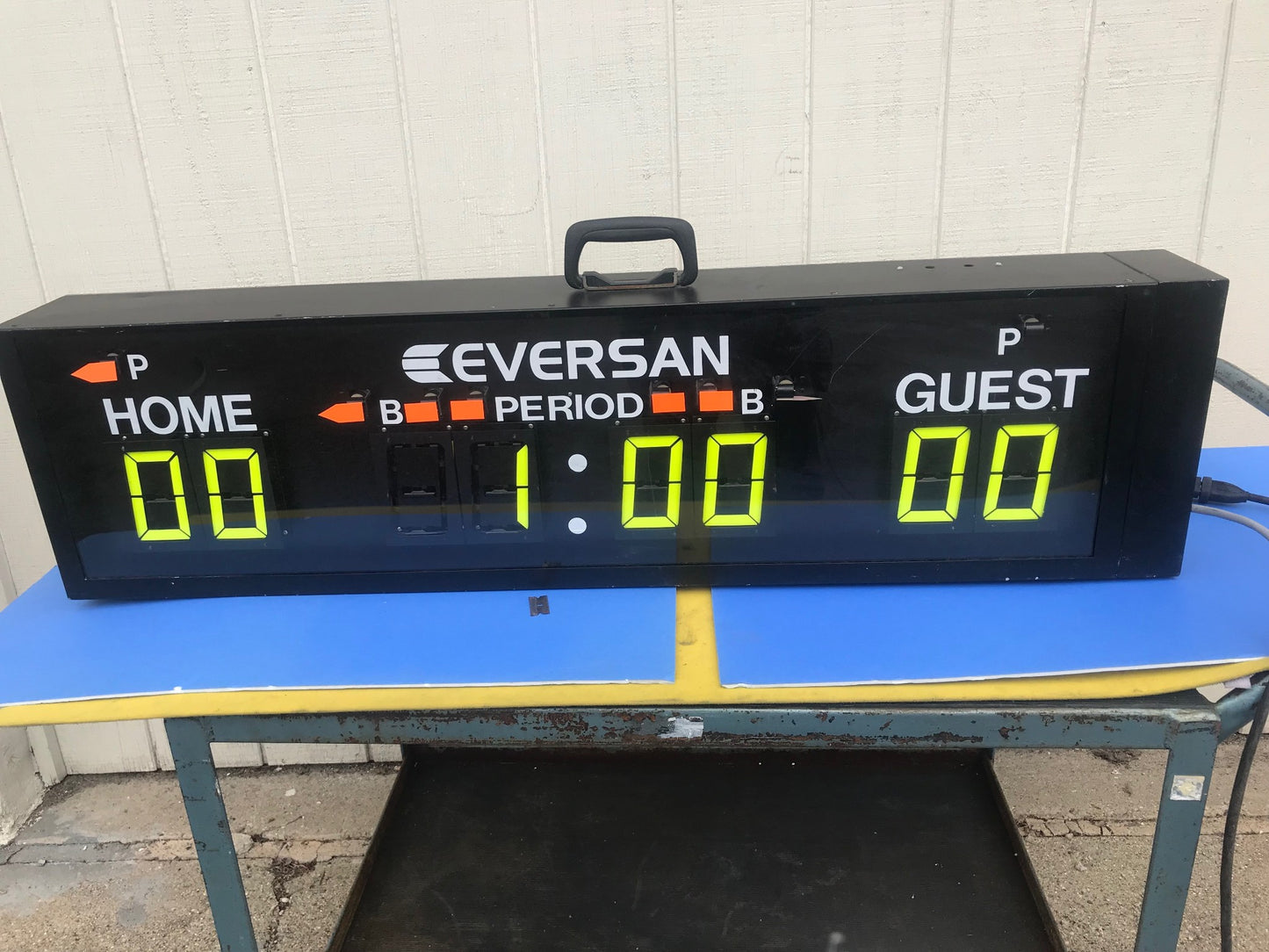EVERSAN PORTABLE ELECTRONIC SCOREBOARD FOOTBALL HOCKEY BASEBAL WATCH VIDEO