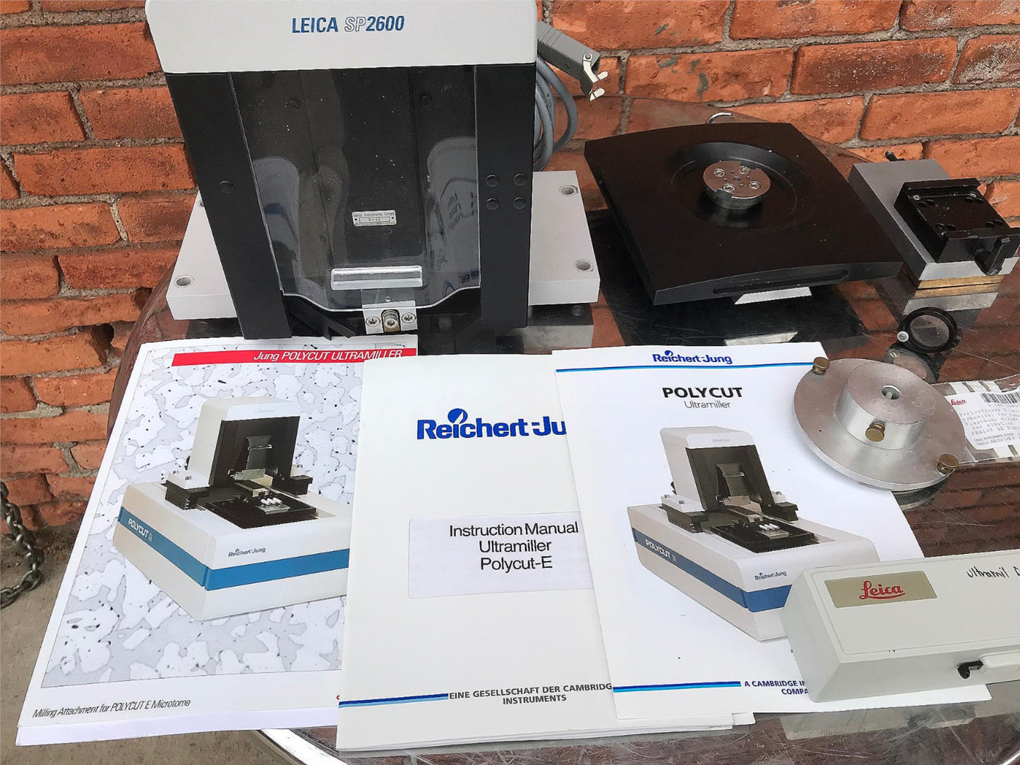 LEICA SM2400  SLEDGE MICROTOME with KNIFE ALMOST COMPLETE FREE SHIP