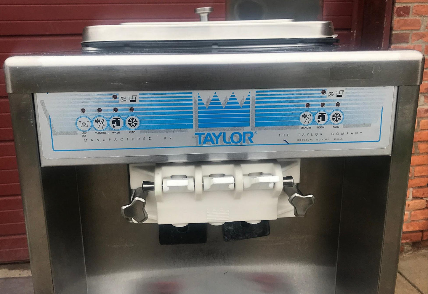 COUNTER TOP AIR COLLED TAYLOR 161 COMPACT SOFT SERVE TWIN TWIST FREEZER FREESHIP