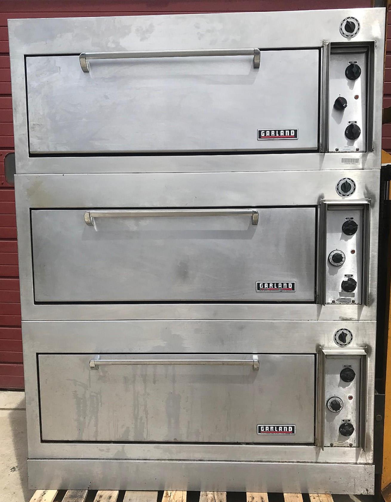 GARLAND 2555 TRIPLE DECK ELECTRIC BAKE ROAST OVEN 208V 1PHASE 12"HEARTH FREESHIP