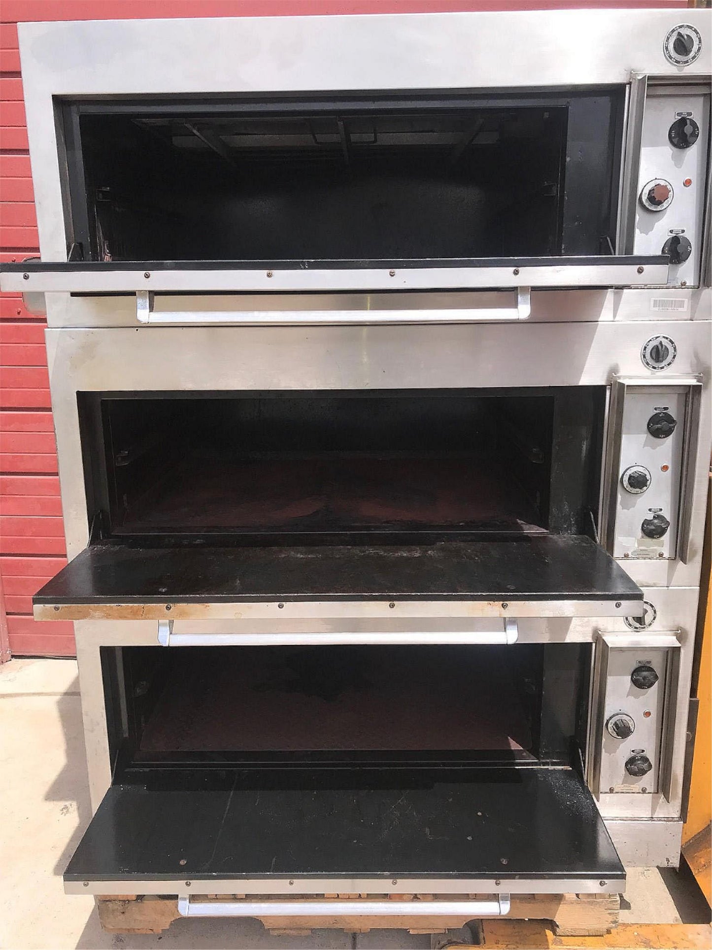 GARLAND 2555 TRIPLE DECK ELECTRIC BAKE ROAST OVEN 208V 1PHASE 12"HEARTH FREESHIP