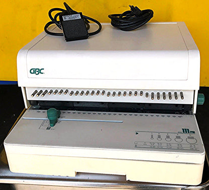 GBC 111PM-3 Electric Paper Punch SquareHole WorksPerfectly WATCH VIDEO FREE SHIP