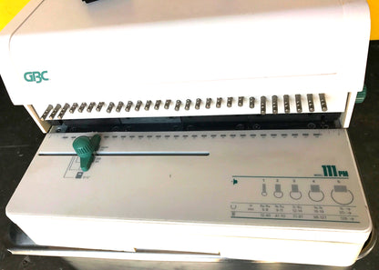 GBC 111PM-3 Electric Paper Punch SquareHole WorksPerfectly WATCH VIDEO FREE SHIP