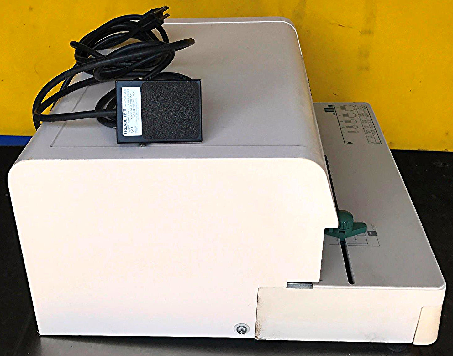 GBC 111PM-3 Electric Paper Punch SquareHole WorksPerfectly WATCH VIDEO FREE SHIP