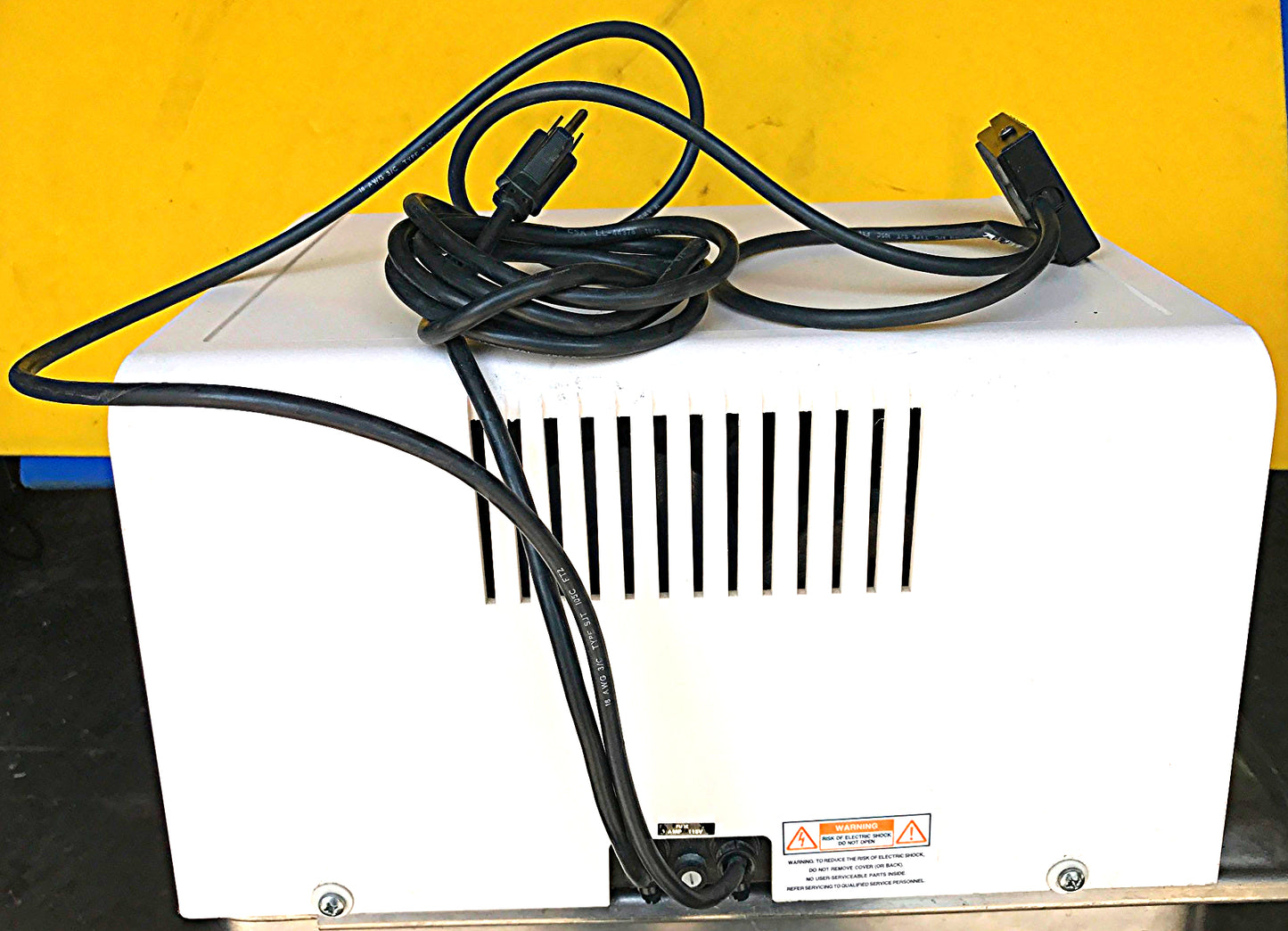 GBC 111PM-3 Electric Paper Punch SquareHole WorksPerfectly WATCH VIDEO FREE SHIP