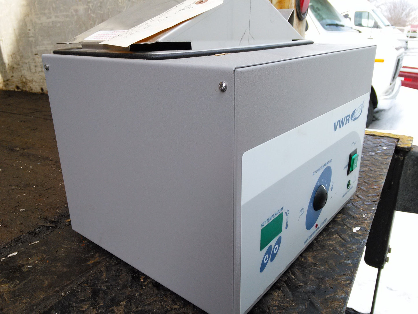 BRANDNEW VWR 1224 HEATED 2 Liter WATER BATH with COVER 90 DAY WARRANTY FREE SHIP