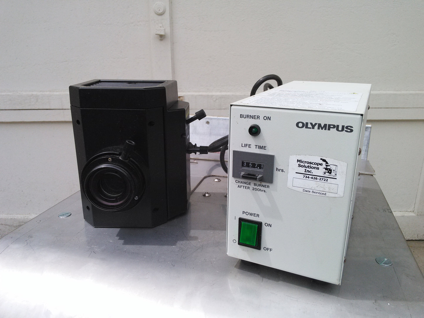 OLYMPUS BH2-RFL-T3 POWER SUPPLY with OLYMPUS U-LH100 Microscope Lamp 19V 100W