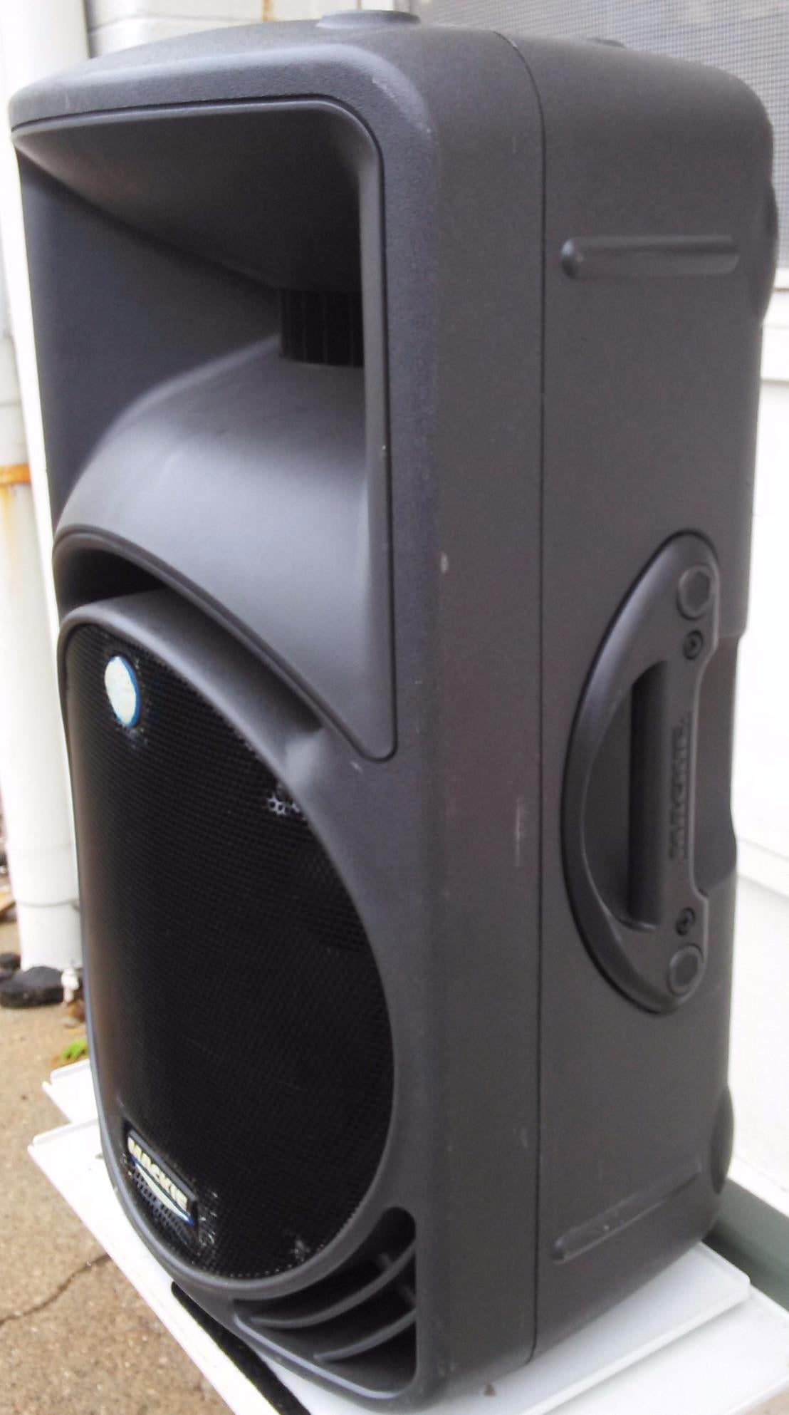 1 unit of MACKIE SRM450 1000 WATT ACTIVE SPEAKER SPEAKER working perfectly