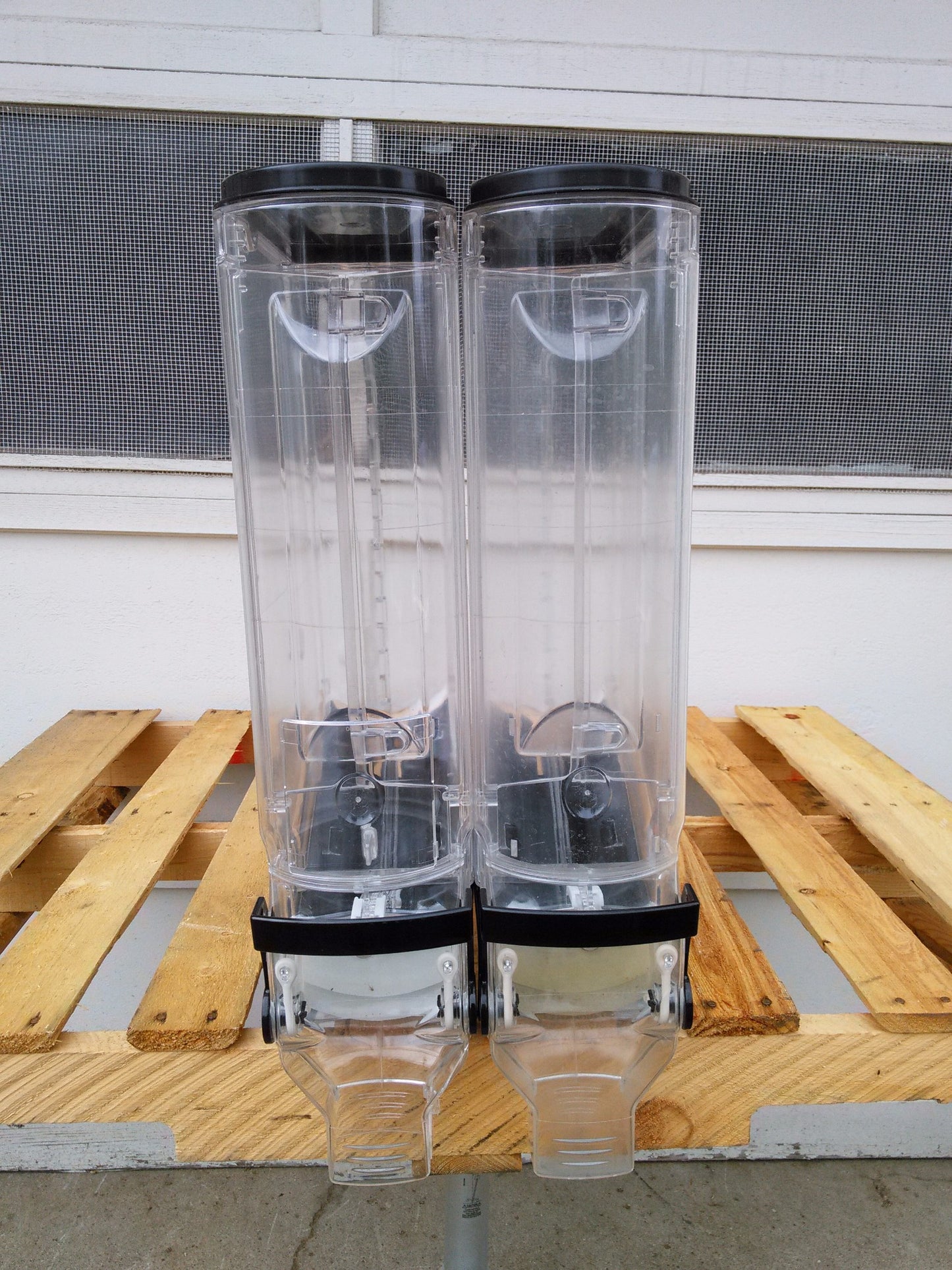 TRADE FIXTURES RADEUS NEWLEAF DESIGNS 5 GALLON CEREAL GRAVITY FEED FEEDER BIN